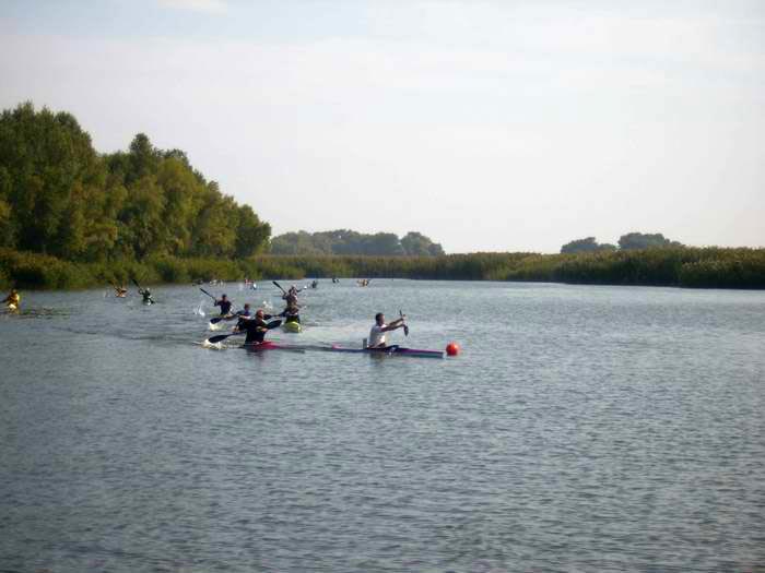 Гребля в Энергодаре - заезд ветеранов Гребля в Энергодаре - заезд ветеранов